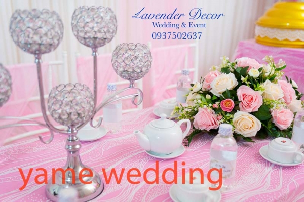Trang trí gia tiên với tone màu hồng cánh sen