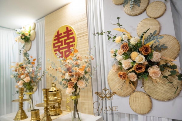 MẪU  GIA  TIÊN  NÀNG THƠ 